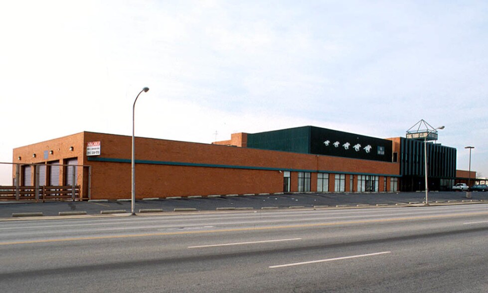 700 Packer Ave, Philadelphia, PA à louer - Photo de l’immeuble – Image 1 sur 1