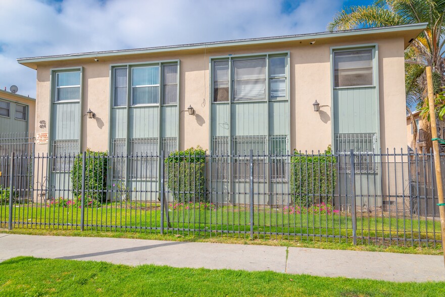 4106 Palmwood Dr, Los Angeles, CA à vendre - Photo de l’immeuble – Image 3 sur 11