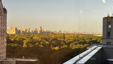 725 Fifth Ave, New York, NY à louer Photo intérieure– Image 2 sur 13