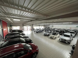 Plus de détails pour Local commercial à louer