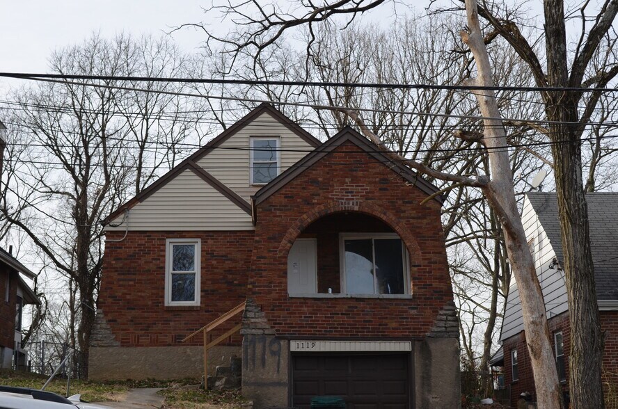 1119 Woodlawn Ave, Cincinnati, OH à vendre - Photo principale – Image 1 sur 1
