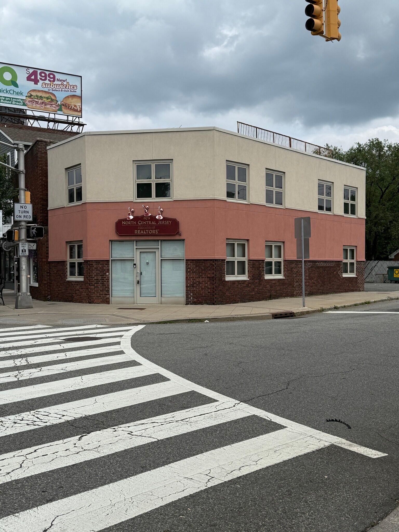 375 Broad St, Bloomfield, NJ à louer Photo de l’immeuble– Image 1 sur 12