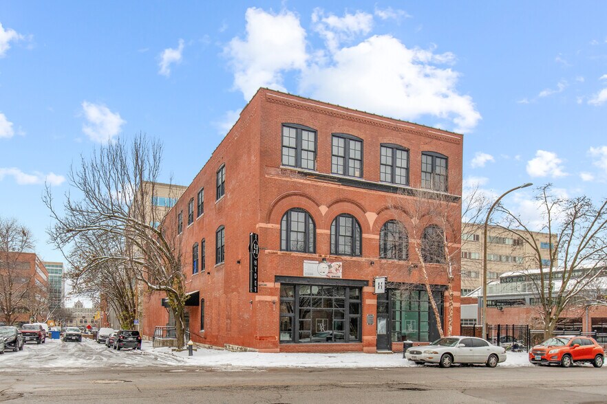 1900-1904 Locust St, Saint Louis, MO à louer - Photo principale – Image 1 sur 7