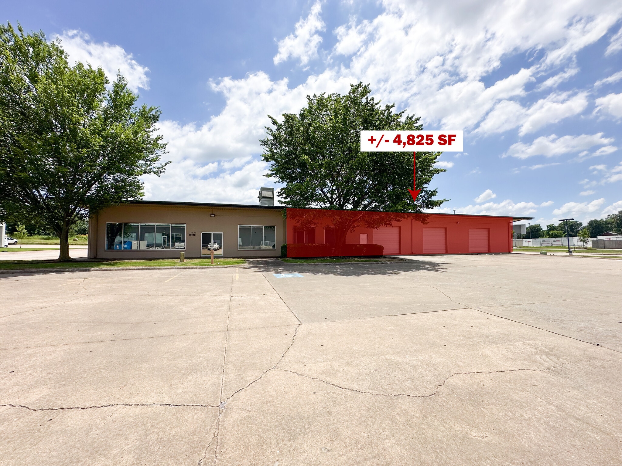 1395 E Henri De Tonti Blvd, Springdale, AR à louer Photo intérieure– Image 1 sur 13