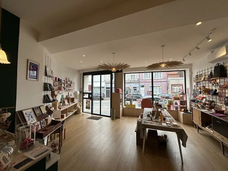 Local commercial dans VILLENEUVE-D'ASCQ à louer - Photo de l’immeuble – Image 1 sur 5