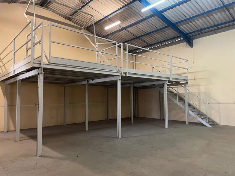 Industriel/Logistique dans Toulouse à vendre - Photo de l’immeuble – Image 2 sur 11