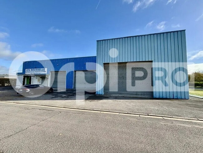 Plus de détails pour Local d'activités à louer