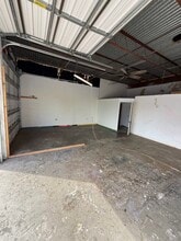 4317 62nd Ave N, Pinellas Park, FL à louer Photo intérieure– Image 2 sur 4