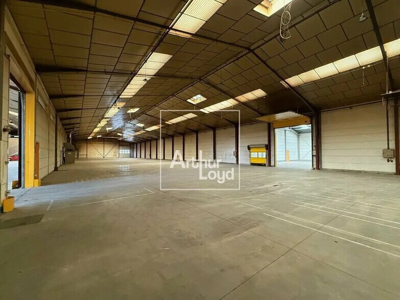 13 Rue Des Industries, Souppes-sur-Loing à louer - Photo de l’immeuble – Image 2 sur 6