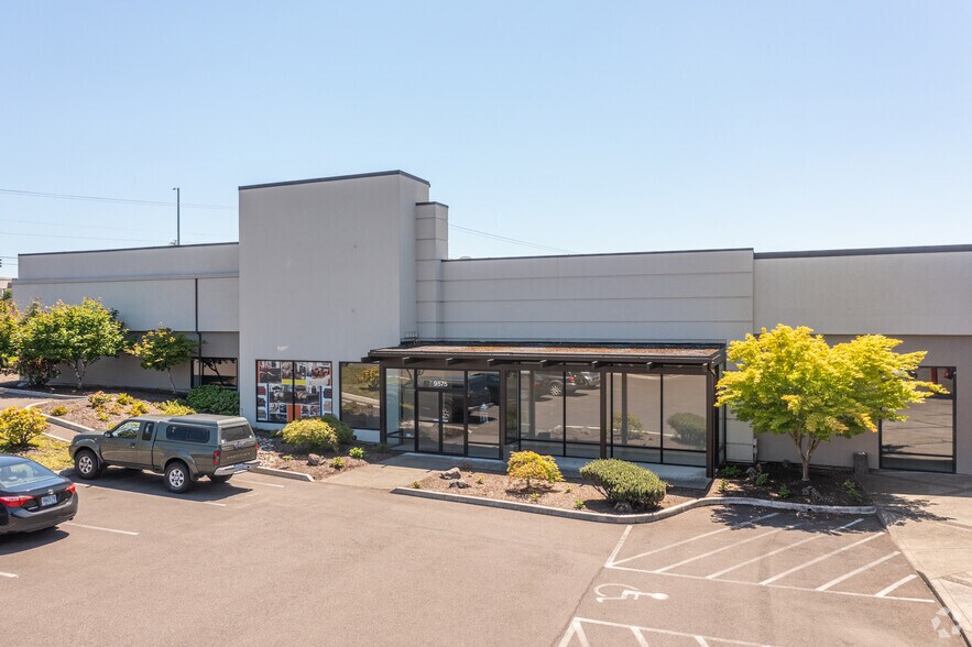 9495-9595 SW Cascade Ave, Beaverton, OR à louer - Photo de l’immeuble – Image 3 sur 5