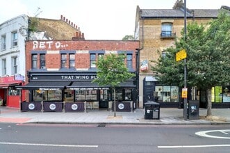 213 Holloway Rd, Londres à louer Photo de l’immeuble– Image 1 sur 4