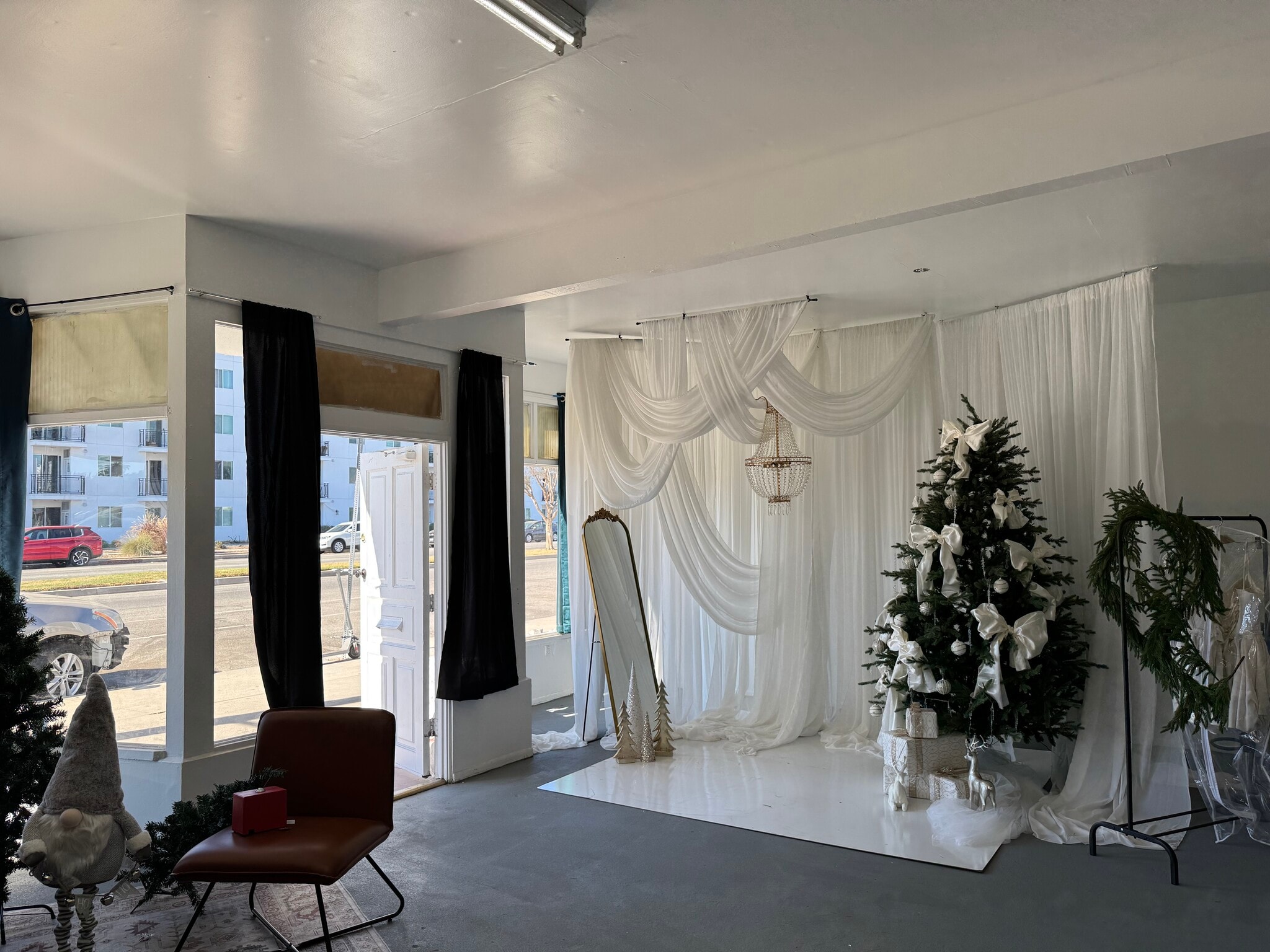 5112-5114 Vineland Ave, North Hollywood, CA à vendre Photo intérieure– Image 1 sur 11