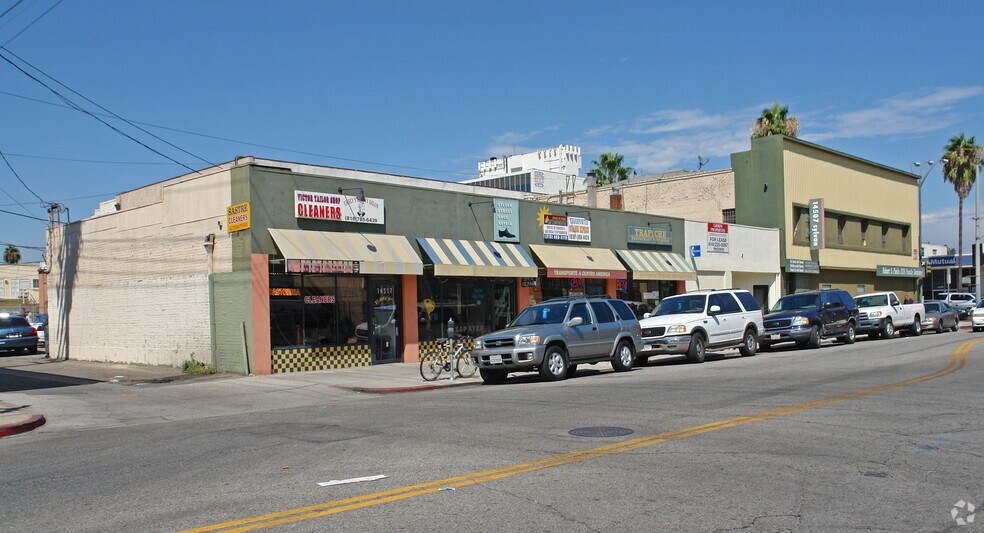 6301-6305 Van Nuys Blvd, Van Nuys, CA à vendre - Photo de l’immeuble – Image 2 sur 5