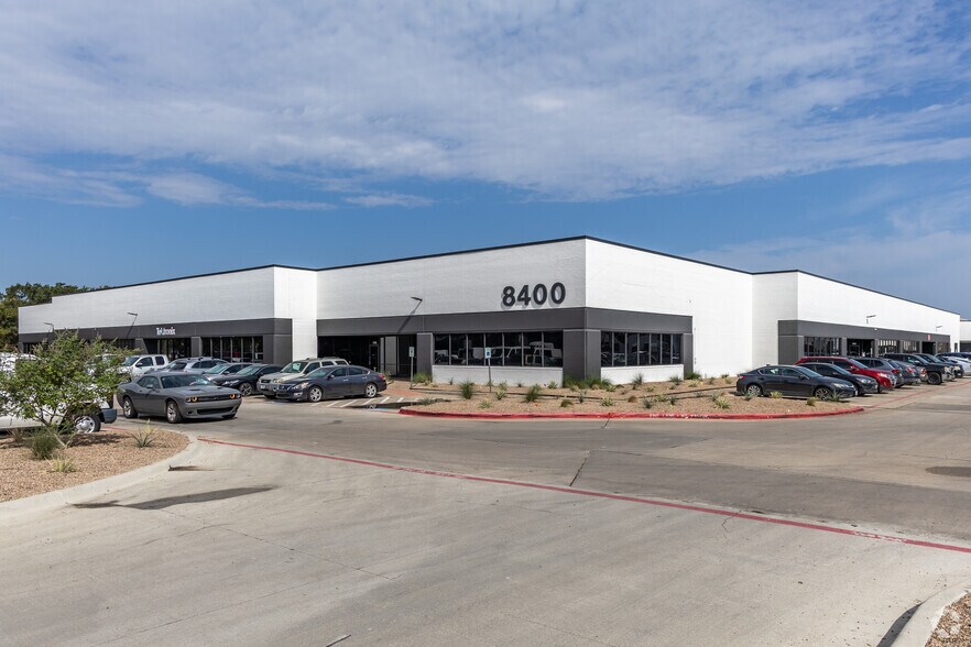 8400 Esters Blvd, Irving, TX à louer - Photo de l’immeuble – Image 2 sur 20