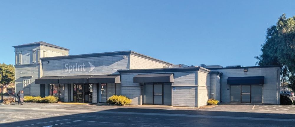 915-925 Ralston Ave, Belmont, CA à louer Photo principale– Image 1 sur 2