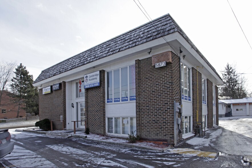 5873 Hwy-7, Markham, ON à louer - Photo principale – Image 1 sur 3