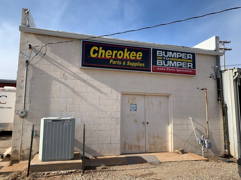 104 S Grand Ave, Cherokee, OK à vendre - Photo de l’immeuble – Image 2 sur 7
