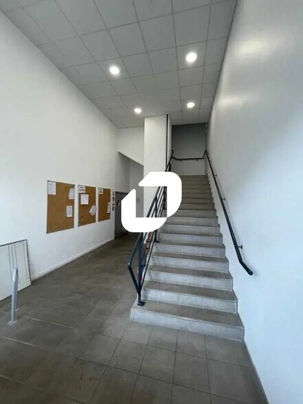 28 Chemin Latéral, Romainville à louer - Photo de l’immeuble – Image 3 sur 23