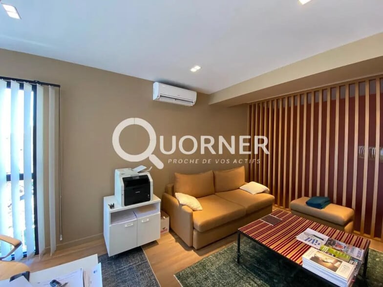 Local commercial dans Puget-sur-Argens à louer - Photo intérieure – Image 3 sur 5