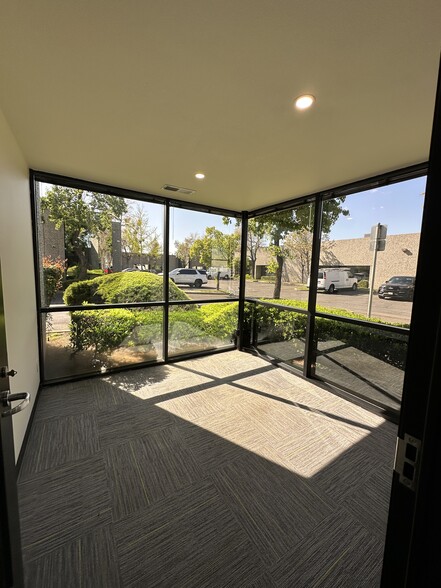 3306 Monier Cir, Rancho Cordova, CA à louer - Photo intérieure – Image 3 sur 11