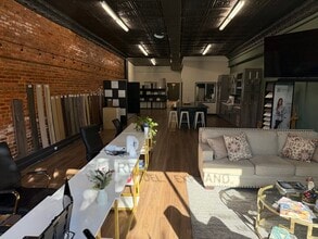 116 N Main St, Fountain Inn, SC à louer Photo intérieure– Image 2 sur 6