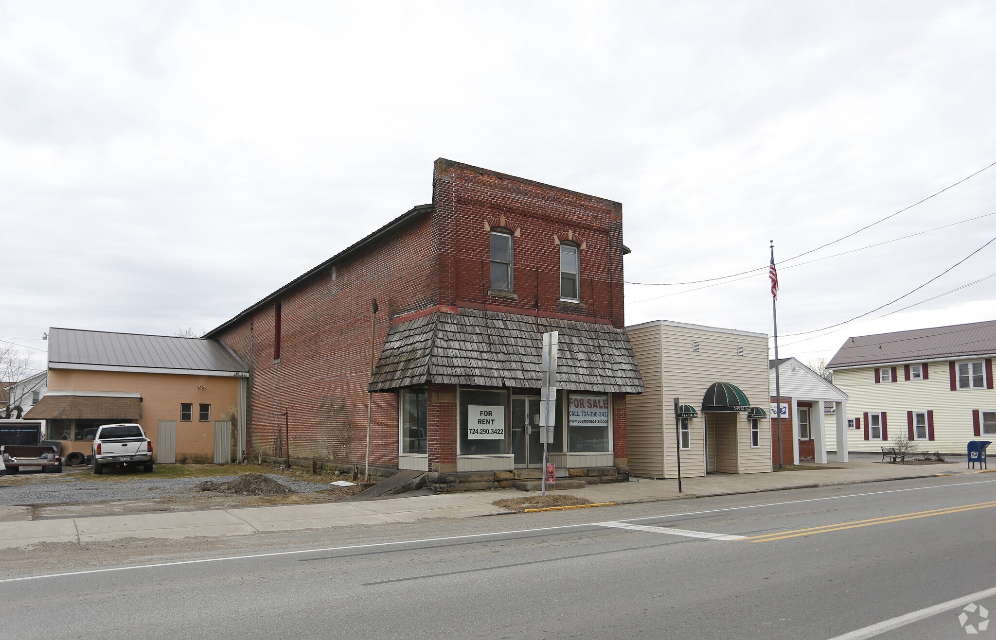 101 S Main St, Harrisville, PA à louer Photo principale– Image 1 sur 15