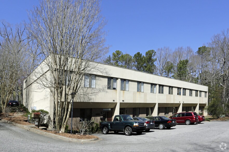 1215 Jones Franklin Rd, Raleigh, NC à louer - Photo de l’immeuble – Image 2 sur 5
