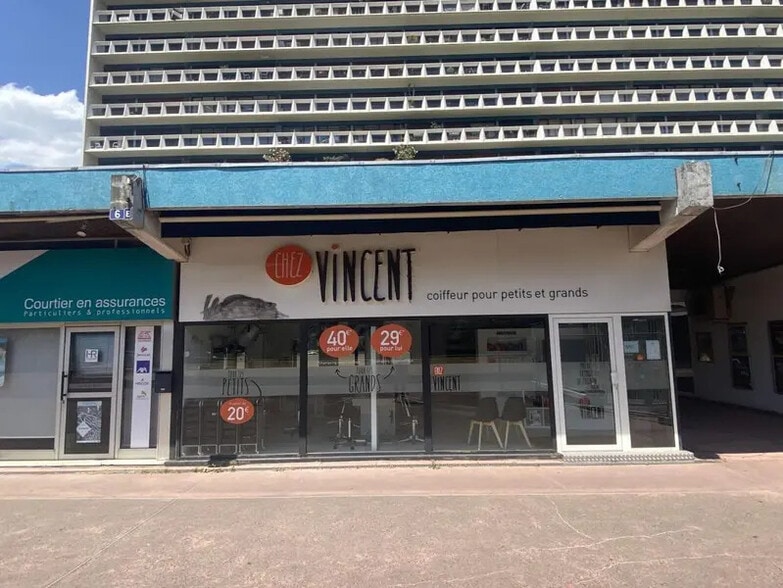 Local commercial dans Rennes à louer - Photo de l’immeuble – Image 2 sur 4