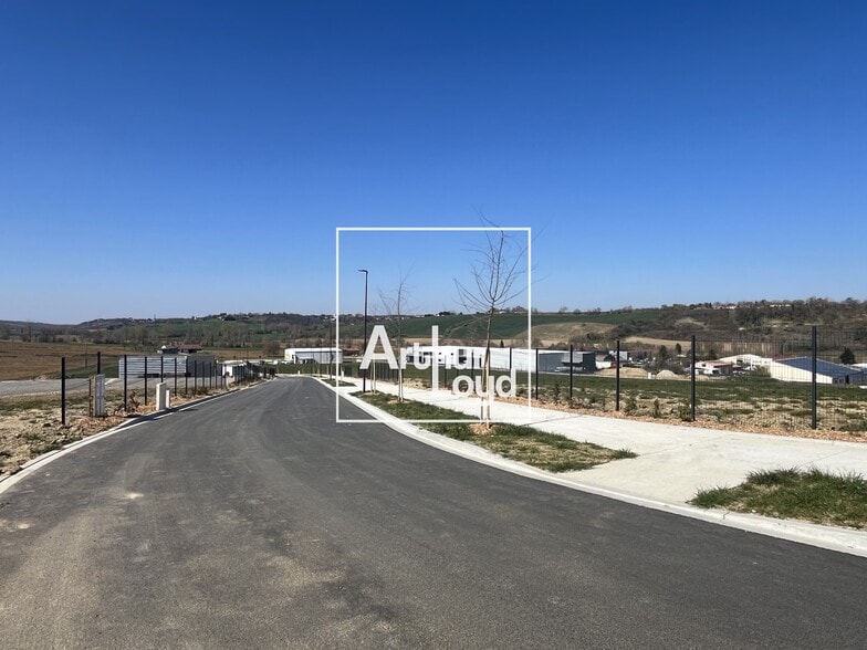 Route De Castres, Drémil-Lafage à vendre - Aérien – Image 1 sur 6