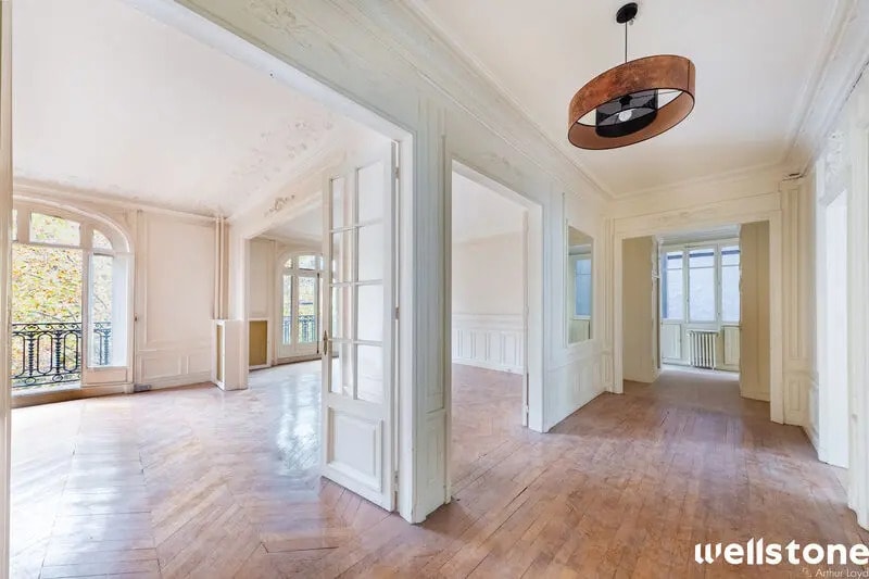 Bureau dans Paris à vendre - Photo de l’immeuble – Image 2 sur 10