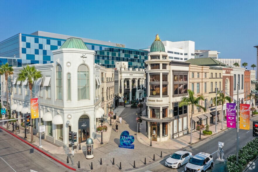 202-270 N Rodeo Dr, Beverly Hills, CA à louer - Photo principale – Image 1 sur 9