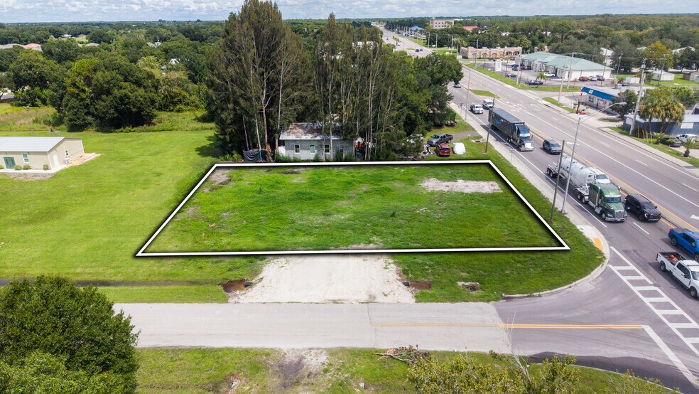 100 NW 10th Street, Okeechobee, FL à vendre - Photo principale – Image 1 sur 6