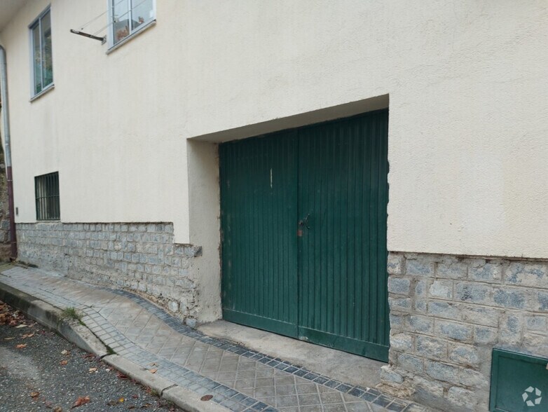 Immeuble residentiel dans Real Sitio de San Ildefonso, Segovia à vendre - Photo intérieure – Image 1 sur 1