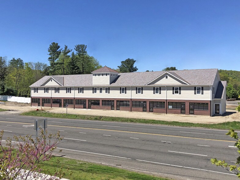 1 Executive Center Dr, New Milford, CT à louer - Photo de l’immeuble – Image 1 sur 5