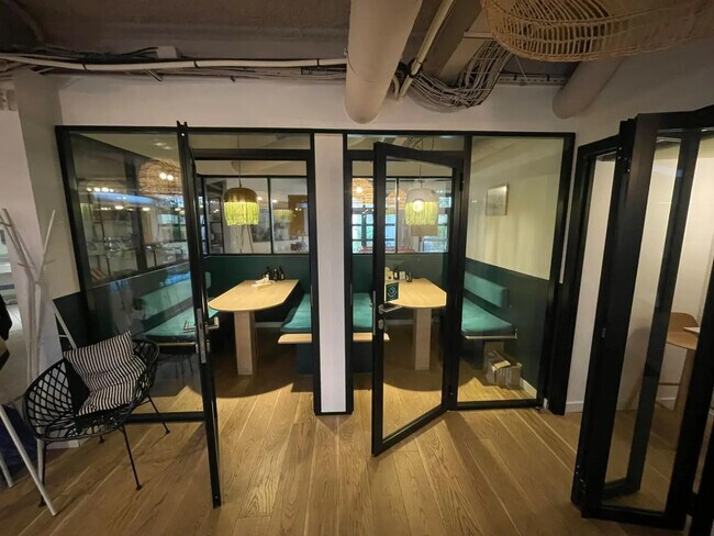 Plus de détails pour Bureau à louer