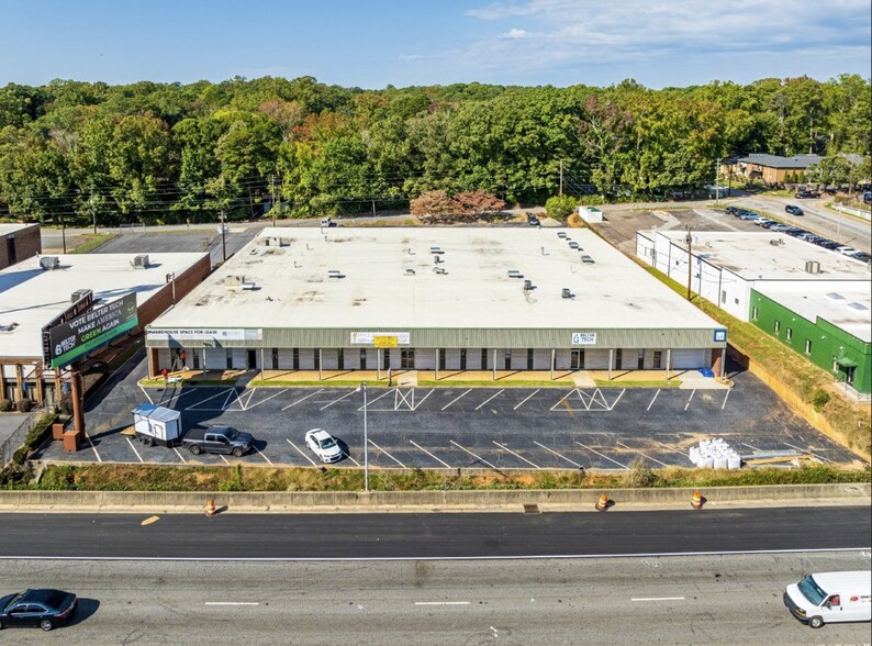 3020 Commerce Way, Hapeville, GA à louer - Photo de l’immeuble – Image 1 sur 15
