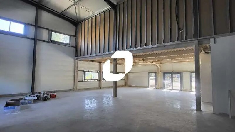 Local d’activités dans Mérignac à louer - Photo de l’immeuble – Image 3 sur 9