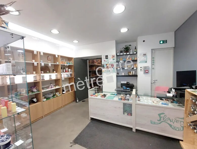 Local commercial dans Nantes à louer - Photo de l’immeuble – Image 3 sur 10