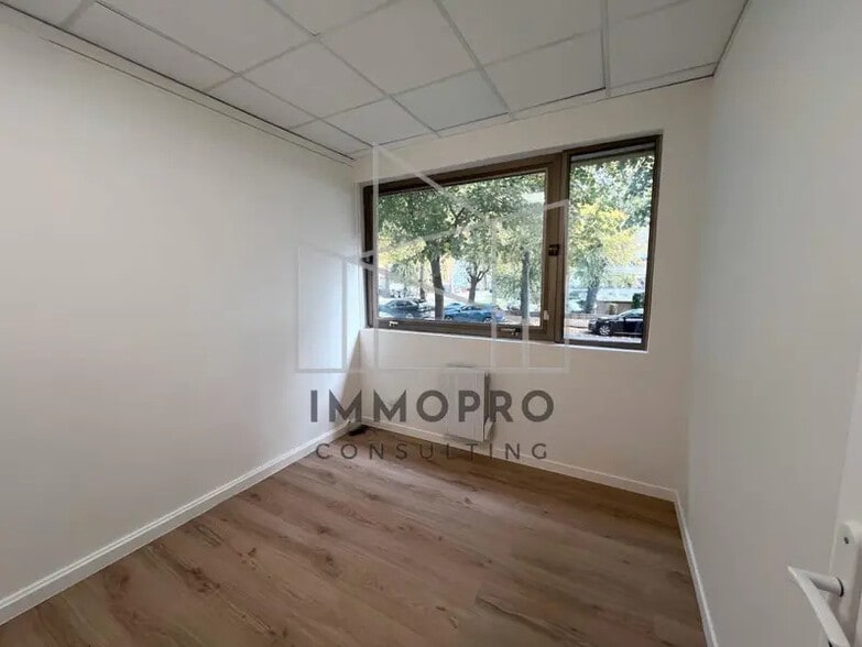 Bureau dans Rouen à vendre - Photo de l’immeuble – Image 3 sur 8