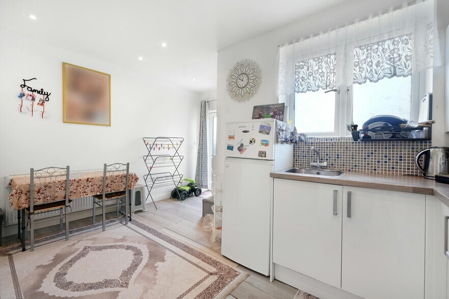 Empire Parade, Londres à vendre - Photo de l’immeuble – Image 3 sur 12