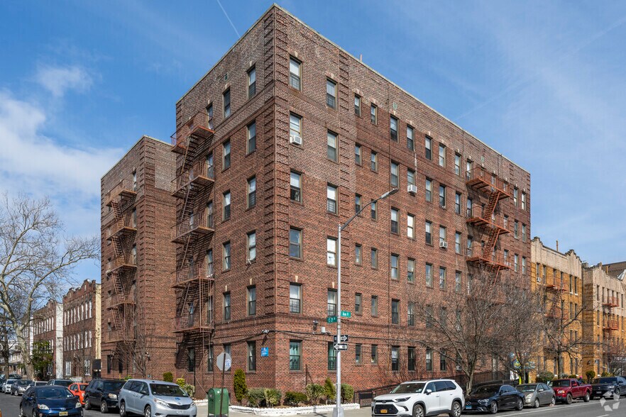 2249 E 21st St, Brooklyn, NY à vendre - Photo principale – Image 1 sur 13