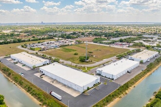 911 E Industrial Cir, Cape Coral, FL - Vue aérienne vue de carte