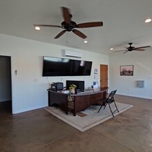 2601 Laughlin View Dr, Bullhead City, AZ à louer - Vidéo sur l’annonce professionnelle 