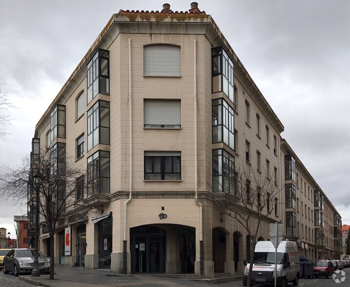 Calle Duque de Alba, 13, Ávila, Ávila à louer - Photo de l’immeuble – Image 2 sur 2