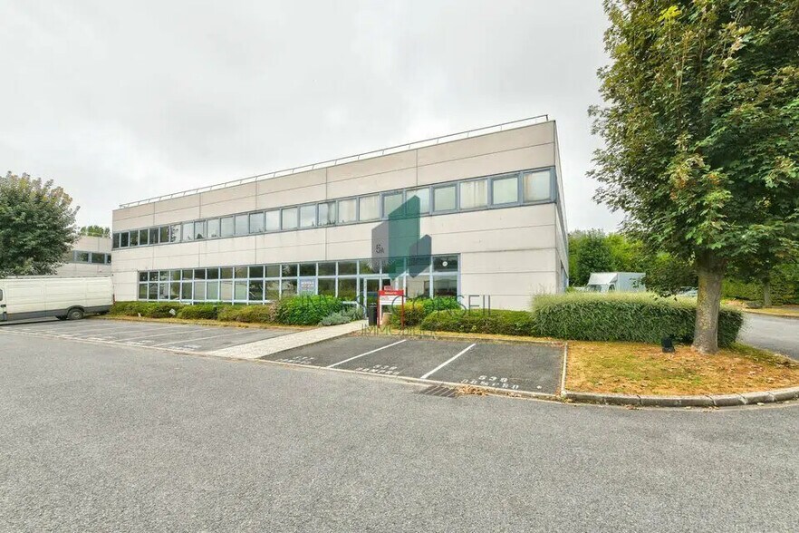 163 Rue De La Belle Etoile, Roissy-en-France à louer - Photo de l’immeuble – Image 1 sur 9