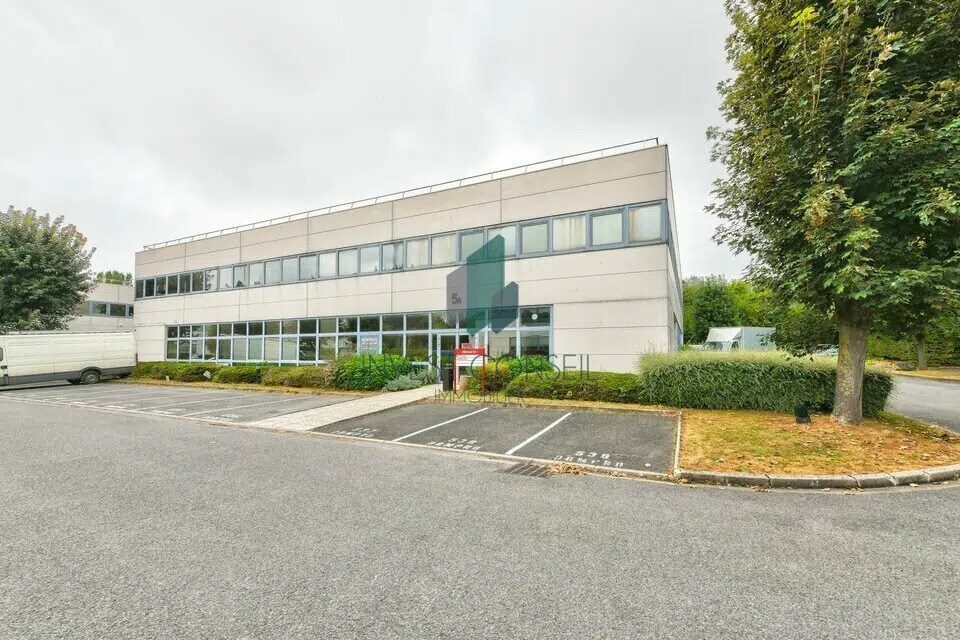 163 Rue De La Belle Etoile, Roissy-en-France à louer Photo de l’immeuble– Image 1 sur 10