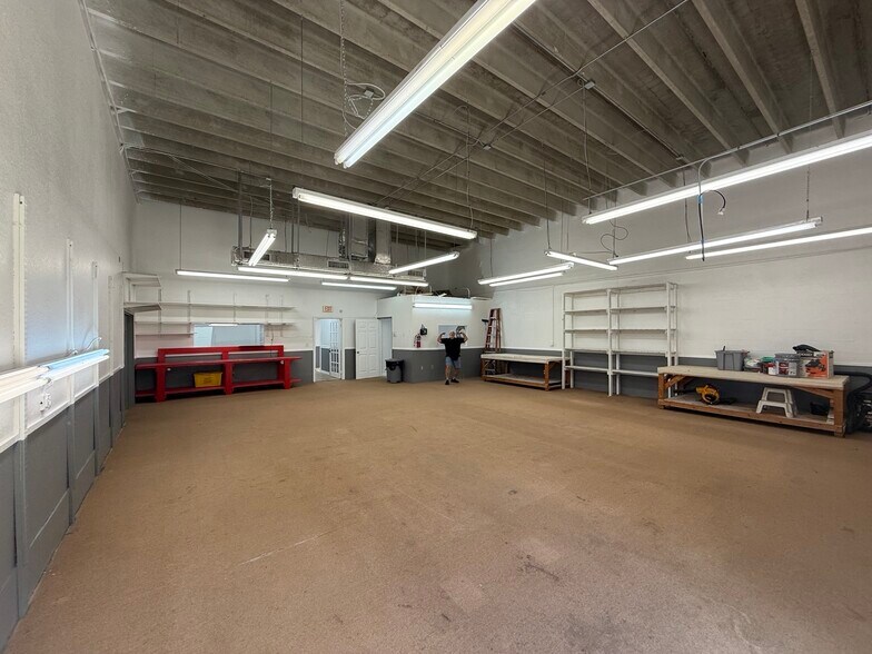 100-112 SW 5th St, Pompano Beach, FL à louer - Photo de l’immeuble – Image 3 sur 8