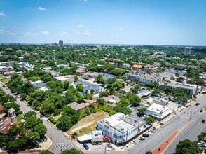5050 Broadway, Alamo Heights, TX - VUE AÉRIENNE  vue de carte - Image1