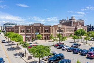 Plus de détails pour 110-301 N Adams St, Green Bay, WI - Bureau à louer