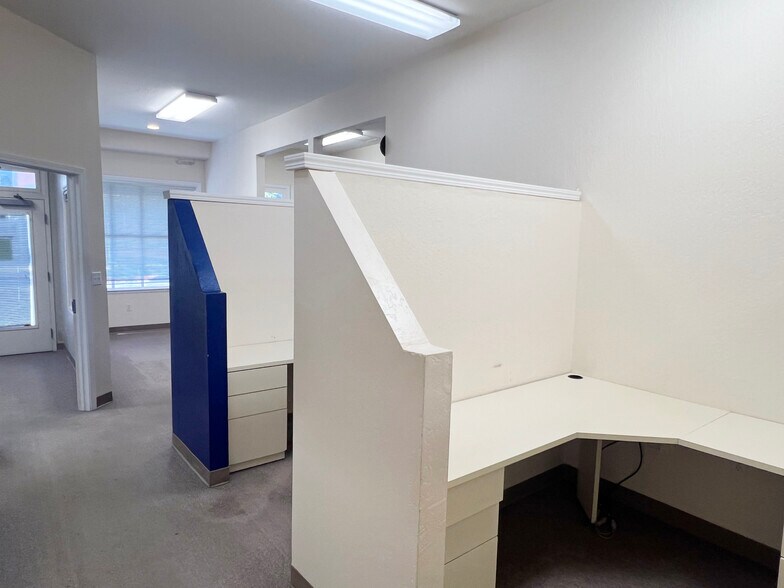 2220 Pear St, Pinole, CA à louer - Photo de l’immeuble – Image 3 sur 8